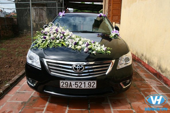 Mẫu xe cưới sang trọng của Vân Hải